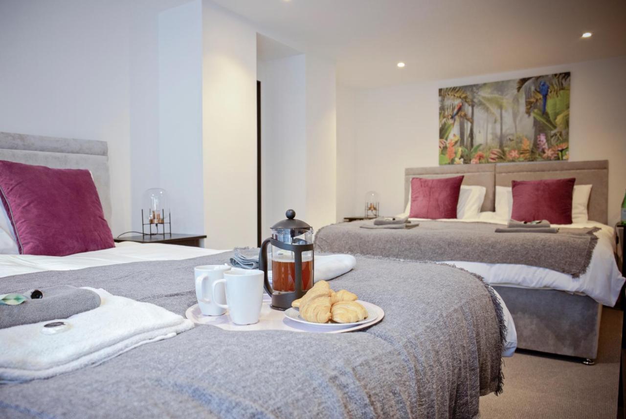 The Dragon'S Den Apartment ฮาร์โรเกต ภายนอก รูปภาพ